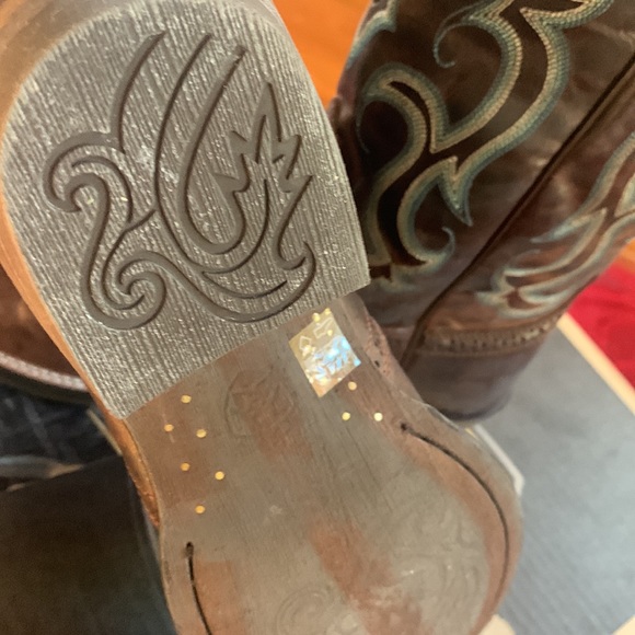 Womens Ariat Boots Brown with blue stitching - Picture 3 of 9